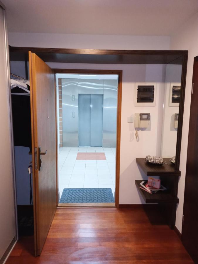 B & S - Free Garage Parking Apartment Szczecin