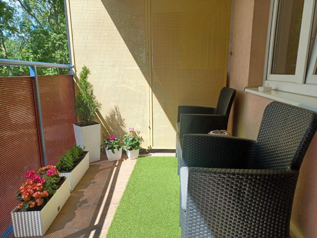 Apartment B & S - Free Garage Parking Szczecin