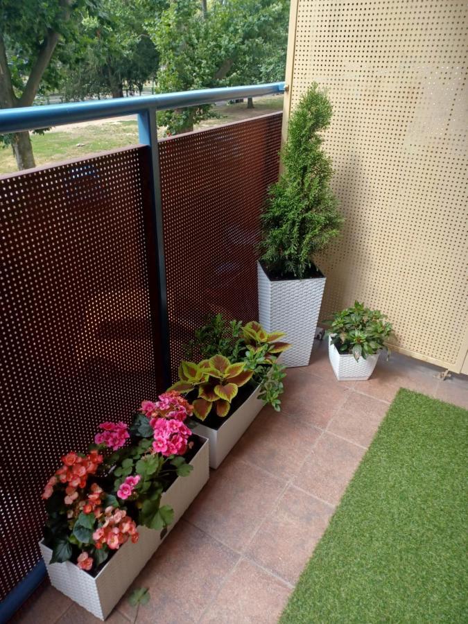 B & S - Free Garage Parking Apartment
