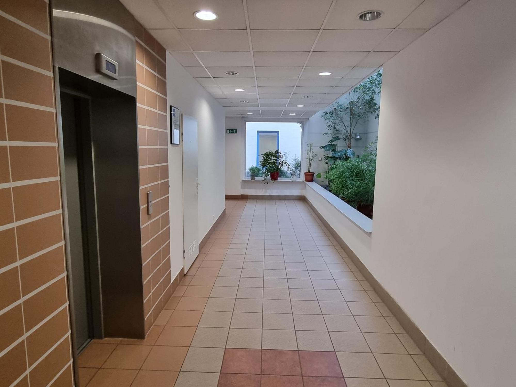 B & S - Free Garage Parking Szczecin
