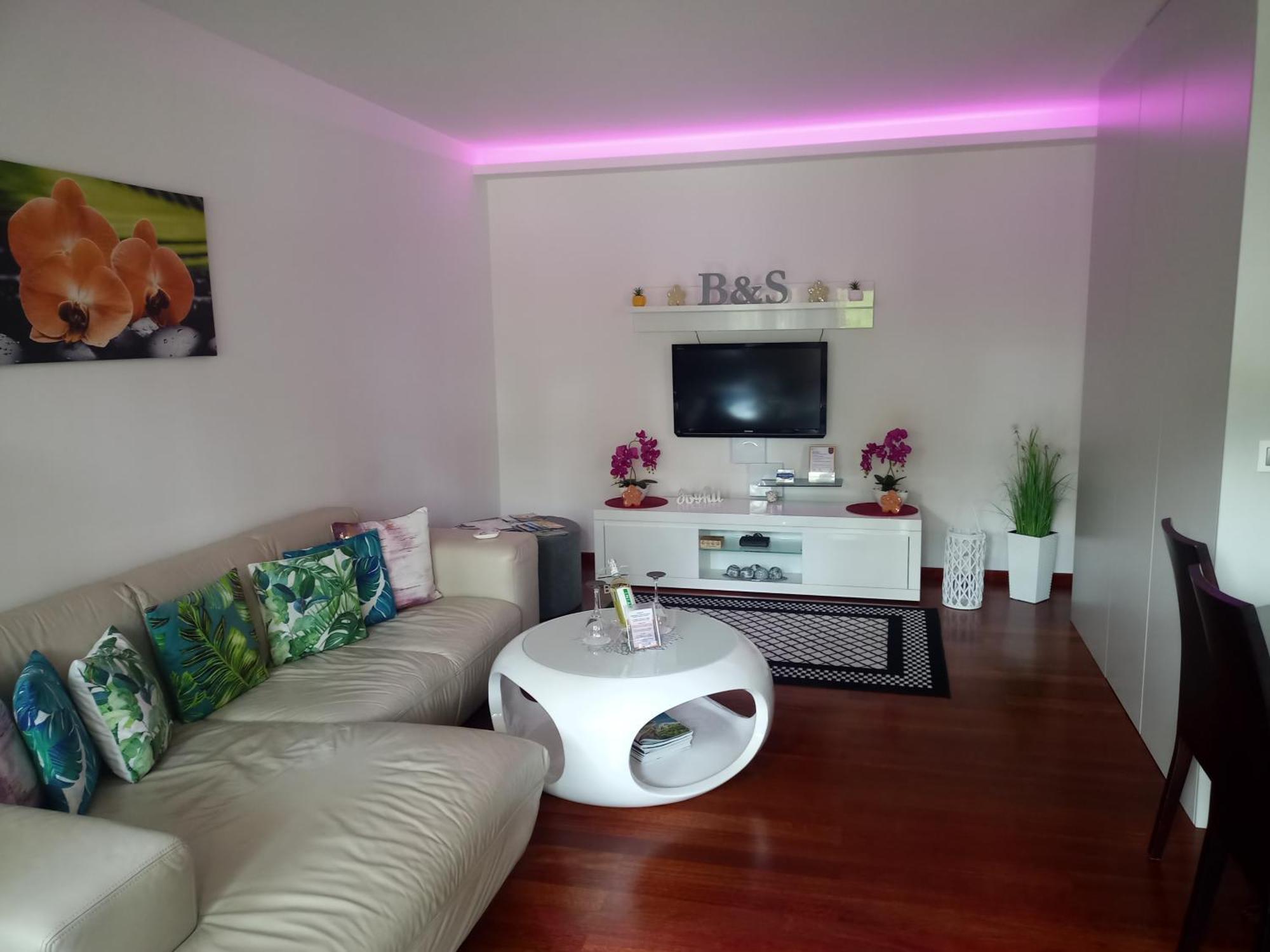 B & S - Free Garage Parking Apartment Szczecin